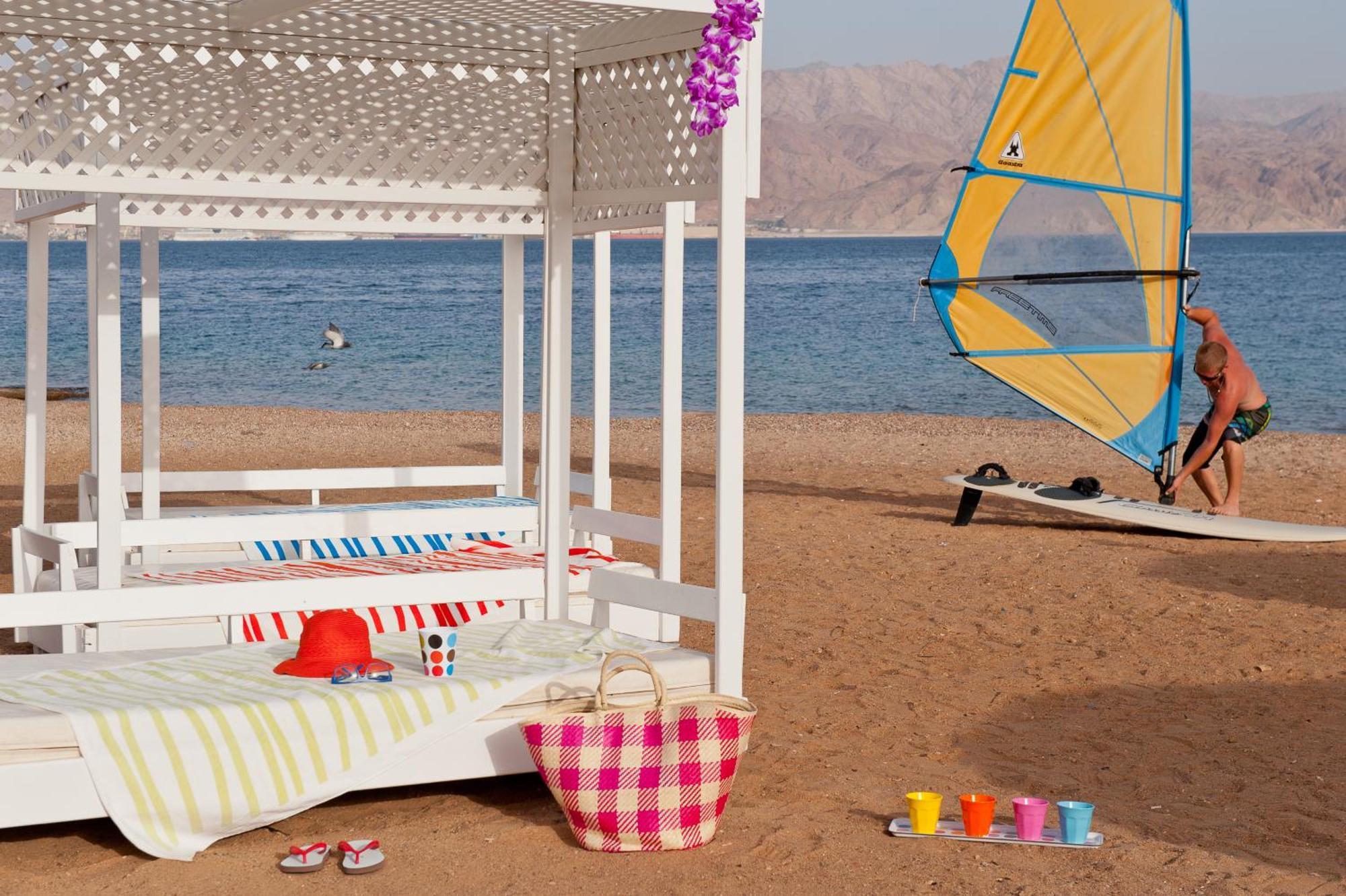 Hotel U Coral Club
